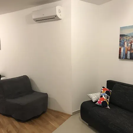 Luxury Center דירה *